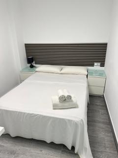 Apartamento 5 a 3 min caminando de la Estación de Bus y Tren María Zambrano 5 - 8