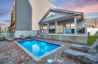 New Tropical Getaway with Pool, Games, Steps 2 Beach by myBeach Vacation Rentals - 7