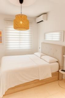 LUXURY Apartment 4 - 0