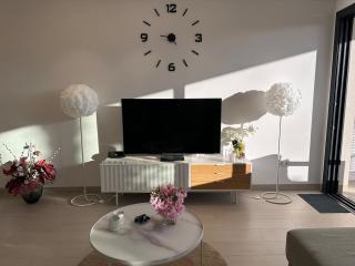 Luxury 2 bed apartment in Las Colinas - 8