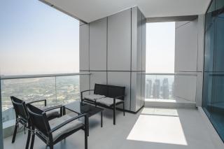 Penthouse on 74th Floor 3 Bedrooms Palm Views - 2
