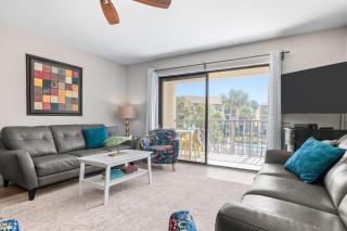 3BRPoolside Condo Near Beach - 7