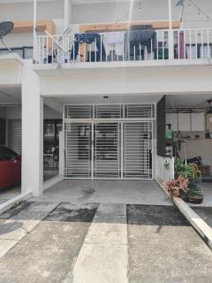 Homestay Villa Kesuma Cikgu Rokiah - 1