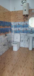 lake and woods - nakuchiyatal - 1