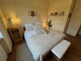 Cottage Wisteria - Prasco - 2