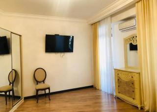 Premium City View Apartment I 3 Bedrooms, 2 Baths & Open Balcony - North Avenue, Yerevan - 9