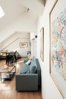 Central, Cozy & Stylish Apartment with Views - 5