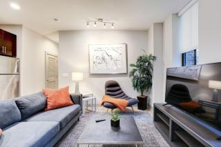 1BR Stylish Apartment With Rooftop Deck & Pool - 3