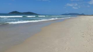 Casa Ampla a poucos metros da Praia - 8