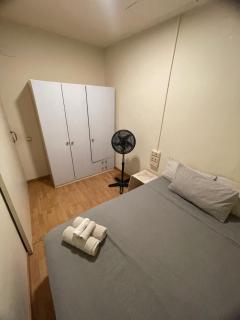Cozy Room in the Heart of Barcelona - Barcelona - 9