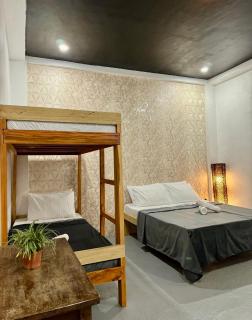 Puerto Paraiso Hostel - 7