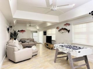 Escape to Paradise In West End Old Bahama Bay - 9