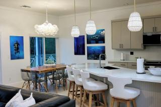 Escape to Paradise In West End Old Bahama Bay - 8