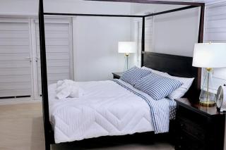 Escape to Paradise In West End Old Bahama Bay - 5