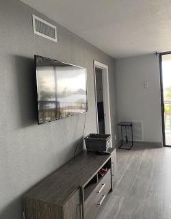 Elegant Condo in Coral Beach on the Beach - Smith Point - 1