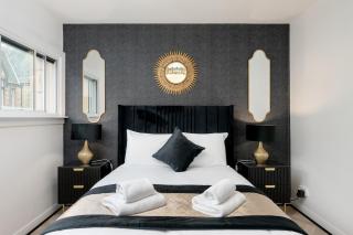 Royal Mile Retreat - 3