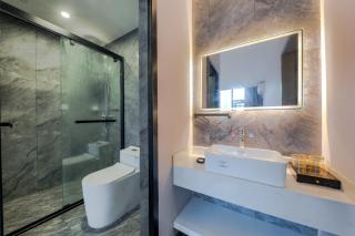 Infiniti Hotel Chongqing - 5