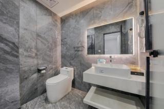 Infiniti Hotel Chongqing - 2