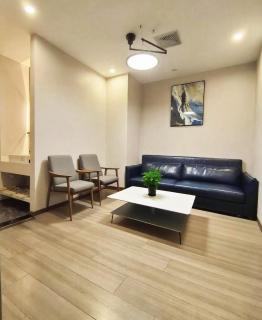 Infiniti Hotel Chongqing - 1