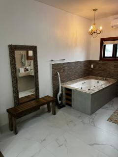 Casa completa com piscina e hidromassagem - 3
