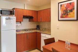 Staybridge Suites Queretaro by IHG - 9