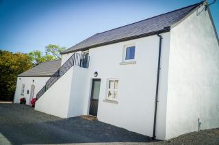 HAYLOFT, Hottub with views - 0