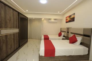 Luxury 3BR Modern with Nile View from All Rooms - 2