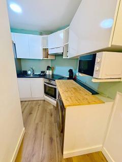 Bajo reformado con terraza en Mogro - 7