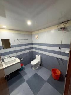 Woodlyn Homestay & Boating - 3