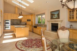 Elysian Escape Stunning Views Above-Ground Spa Private Trail to Creek Pet Family-Friendly - 1