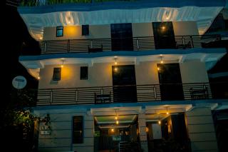 Volcanoes Mountain View Resort - 7