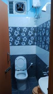 Madhava Home Stay - 8