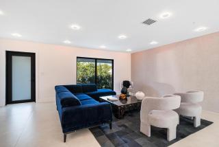 Modern Luxury Home with Racket Sports Gym BBQ - Rockdale - 5