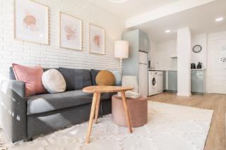 Apartment with balcony, pool and beach nearby REMS - 2