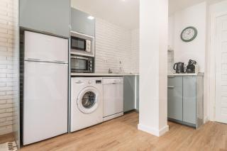 Apartment with balcony, pool and beach nearby REMS - 5