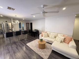 Modern Family Retreat in the Heart of Brabham - 7