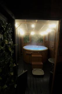 Stodoła Orłów - Domek z Jacuzzi na wyłączność - 8