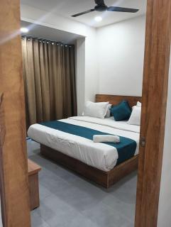 Hotel Vatika Inn - 3