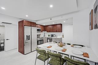 Stylish 3BR Retreat Steps from the Beach with Resort Amenities 1508 - 6