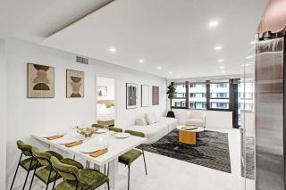 Stylish 3BR Retreat Steps from the Beach with Resort Amenities 1508 - 5