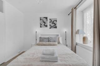 2BR Modern Spacious Comfort at Tulse Hill Sleeps 4 - 2