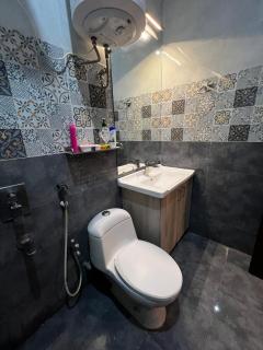 Luxe King Size Bed Suite Full 1BHKD Apartment - 1