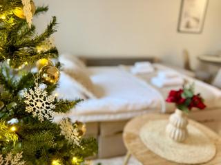 Adorable Arctic Apartments - Private Sauna & Free Parking - 2