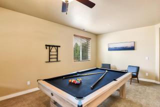 Pine Mountain Trail Pool Table Dog Family Fun in Flagstaff - 7