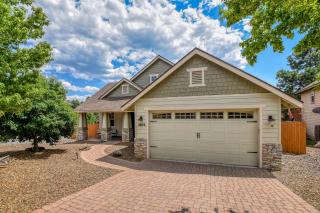 Pine Mountain Trail Pool Table Dog Family Fun in Flagstaff - 4