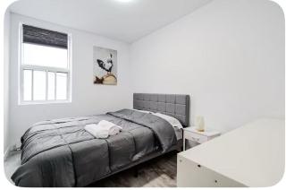 Modern Apartment in Montreal - 2