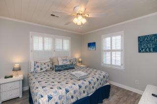 Barefoot Bungalow - 5