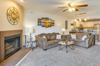 Pool Access, Steps to Beach Scenic Ozarks Retreat - Laguna Beach - 2