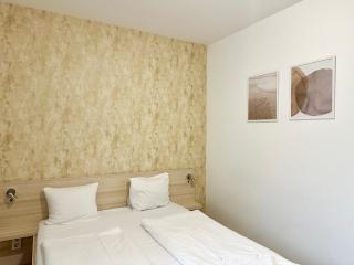 Prime Stay - Premium 2 Bedroom Family Apartment with Balcony - Budapest - 1