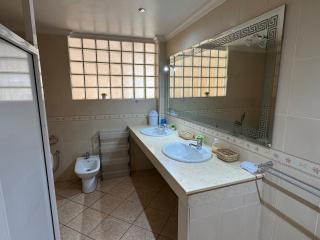 Luxury apartment with garden view - 8